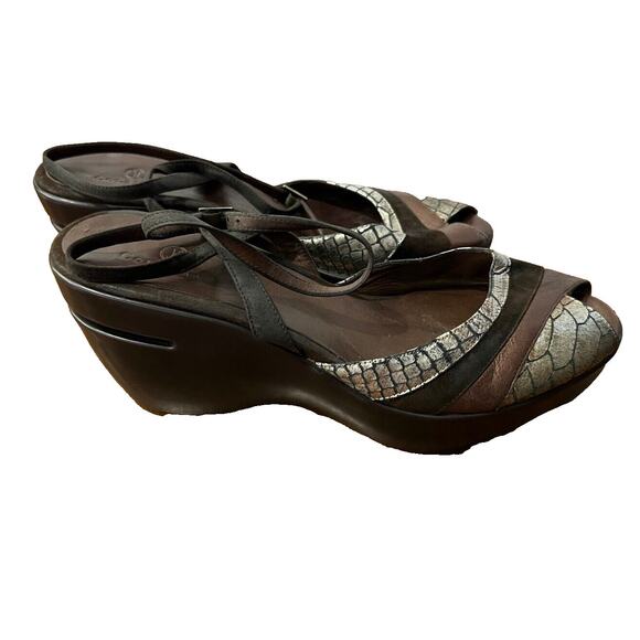 Cole Haan Women’s Size 9 NikeAir Crocodile Platform Wedge Ankle Strap Sandals - Picture 2 of 6